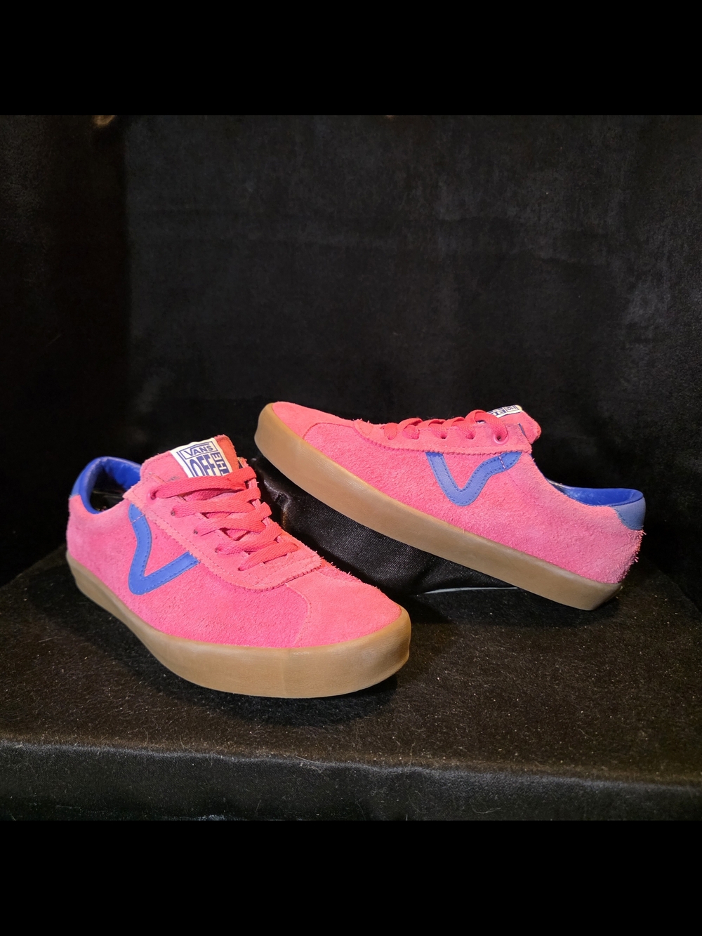 Vans Pink Suede Casual Sneakers with Blue Accents Womens Size 8.5